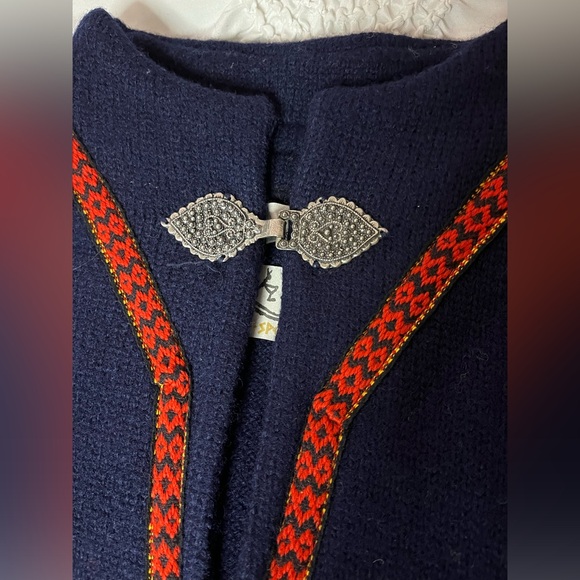 Vintage Norwegian Sweater 100% wool dark Blue Women’s Small - Picture 4 of 6